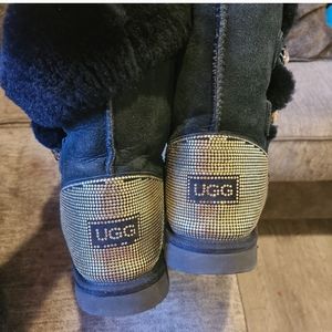 Ugg bejeweled Size 9.5 Black & gold